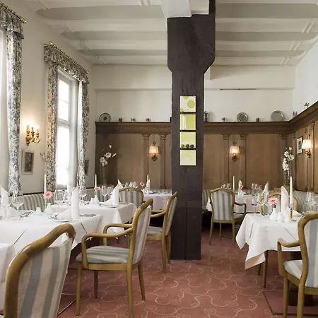 호텔 Ringhotel Nassau-oranien 4*